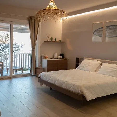 Life House Guest house
