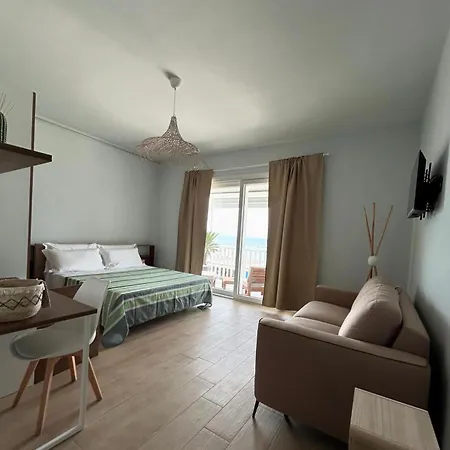 Guest house Life House